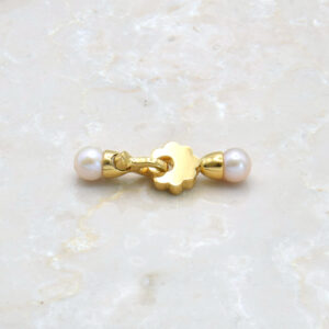 Bracciale di Perle con Chiusura a Fiore